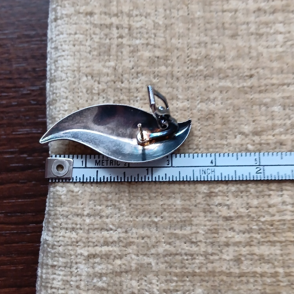 Spring Back Post Leaf Silver Earrings - image 4